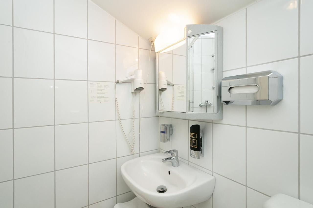 Hotel Gruene Tanne ハンブルク エクステリア 写真